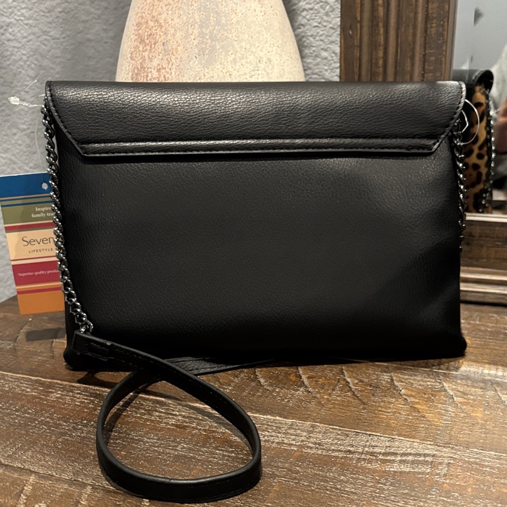 Leopard Print Black Leather Clutch - Picture 3 of 7